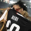 Стикер 37 Rihanna Еще Эмодзи