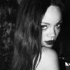 Стикер 26 Rihanna Еще Эмодзи