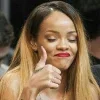 Стикер 3 Rihanna Еще Эмодзи