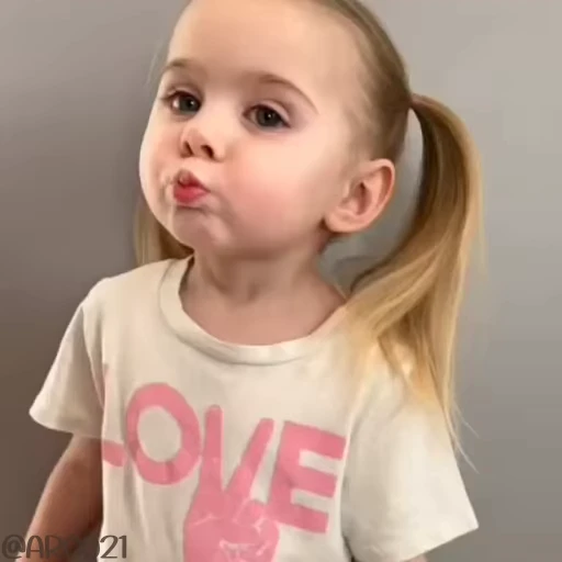 💋 Стикер «Pale Butterfly» для Telegram