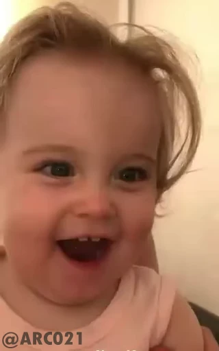 😂 Стикер «Pale Butterfly» для Telegram