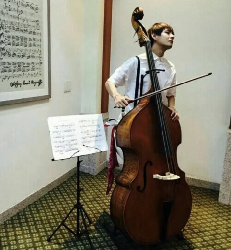 🎻 Стикер «⊱ ˻ Кᴏᴩᴇёɜы ˺ ⊰» для Telegram