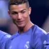 Стикер 50 Cristiano Ronaldo