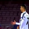 Стикер 17 Cristiano Ronaldo