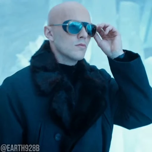 😎 Стикер «Супермен 2025» для Telegram
