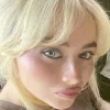 Стикер 20 Sabrina Carpenter Еще