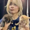 Стикер 56 Sabrina Carpenter Еще