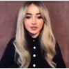 Стикер 37 Sabrina Carpenter Еще