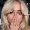 Стикер 25 Sabrina Carpenter Еще