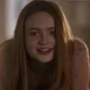 Стикер 31 Sadie Sink Еще