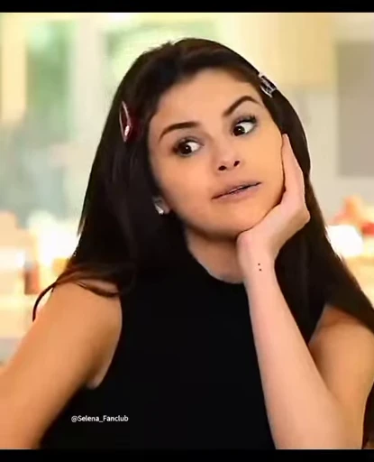 Стикерпак Selena Gomez для Telegram