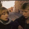 Стикер 32 😏 Видео набор эмоджи по фильму «Сёстры»