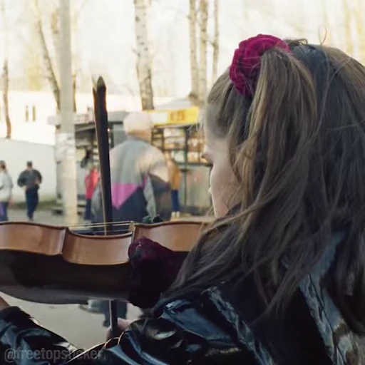 🎻 Стикер «Сестры» для Telegram