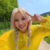Стикер 23 Soyeon ー