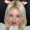 Стикер 33 Soyeon ー