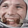 Стикер 22 Эмодзи Ко Дню