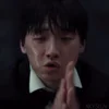 Стикер 34 😫👀🔫😔😁😤