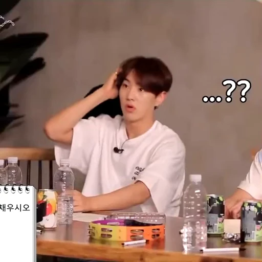 🤨 Стикер «ｓｅｖｅｎｔｅｅｎ» для Telegram