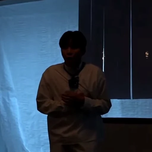 😨 Стикер «ｓｅｖｅｎｔｅｅｎ» для Telegram