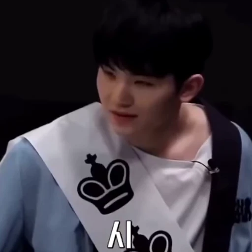 😨 Стикер «ｓｅｖｅｎｔｅｅｎ» для Telegram