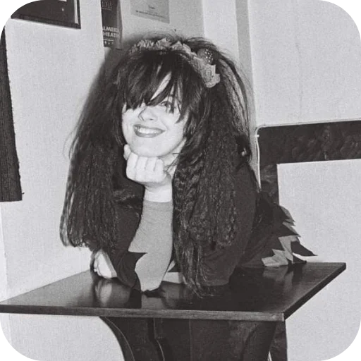 😁 Стикер «Strawberry Switchblade» для Telegram