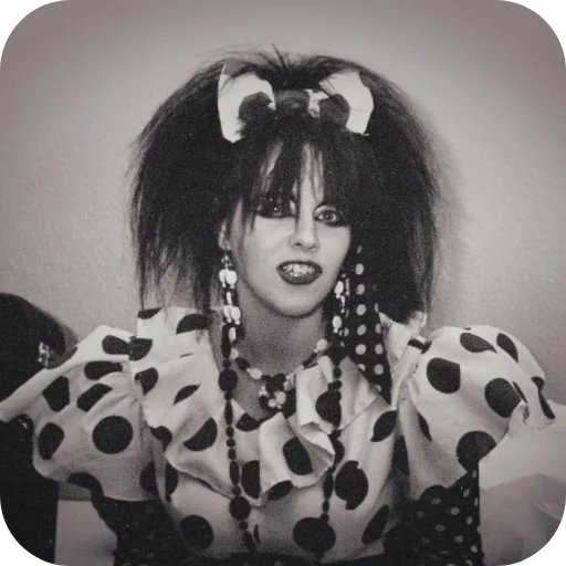 😳 Стикер «Strawberry Switchblade» для Telegram