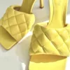Стикер 33 Sweet Yellow