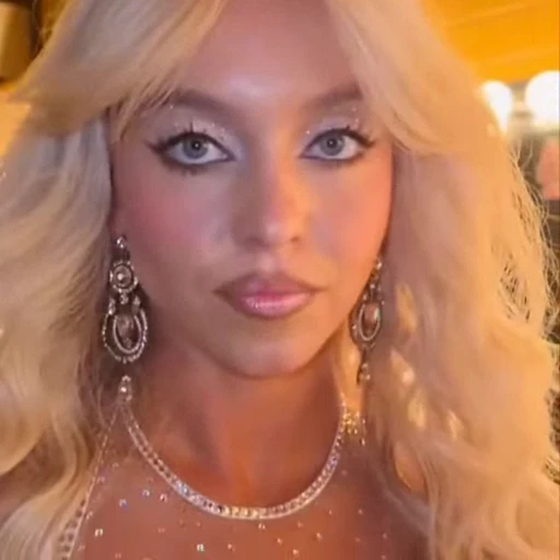 🤩 Стикер «Sydney Sweeney» для Telegram