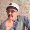 Стикер 6 😦 Видео набор эмоджи с Батей Викторовичем из Ютуба
