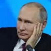 Стикер 58 Vladimir Putin