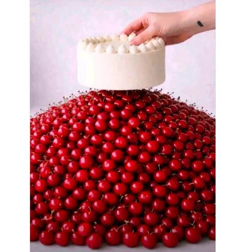 🫥 Стикер «вишенка на cake» для Telegram