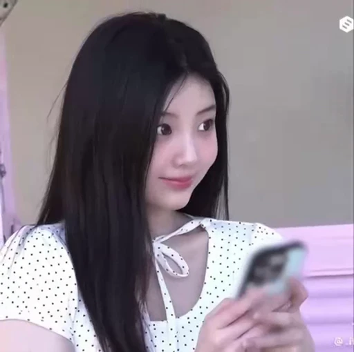 🤩 Стикер «Lee Wonhee» для Telegram