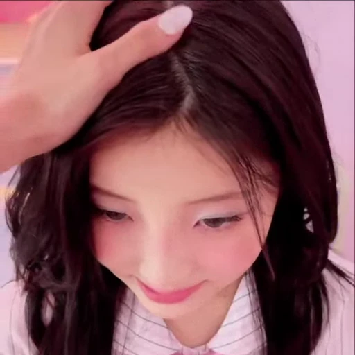 🤩 Стикер «Lee Wonhee» для Telegram