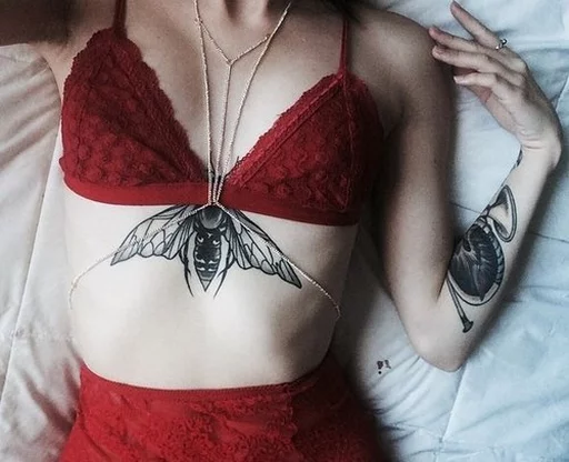 💞 Стикер «Red» для Telegram