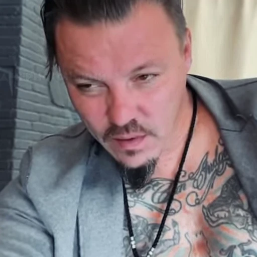 😟 Стикер «Don Simon» для Telegram