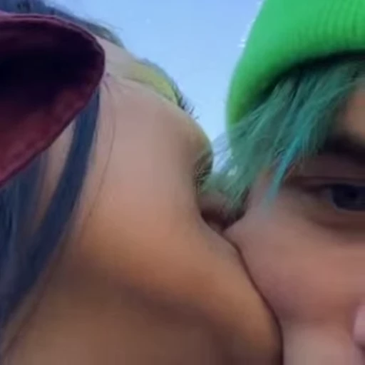 ❤️ Стикер «Lovebirds» для Telegram