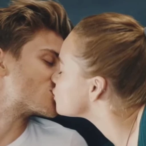 ❤️ Стикер «Lovebirds» для Telegram