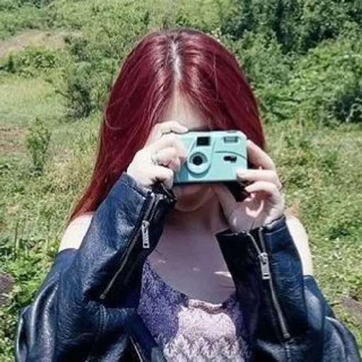 🐾 Стикер «itzy chaeryeong» для Telegram