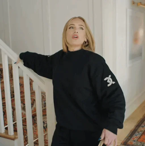 😐 Стикер «Adele» для Telegram