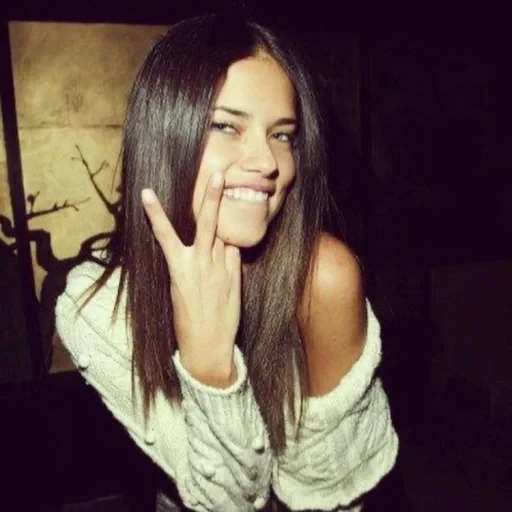 🤩 Стикер «Adriana Lima» для Telegram