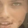 Стикер 31 Adriana Lima - модель и ангел Victoria's secret