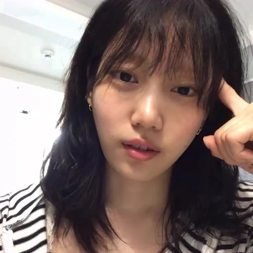🦨 Стикер «ww jueun» для Telegram