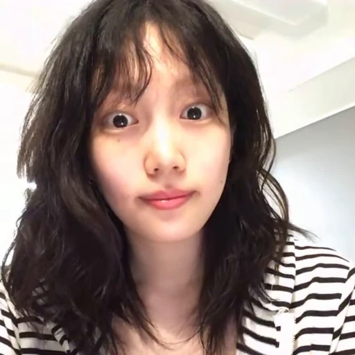 🦨 Стикер «ww jueun» для Telegram