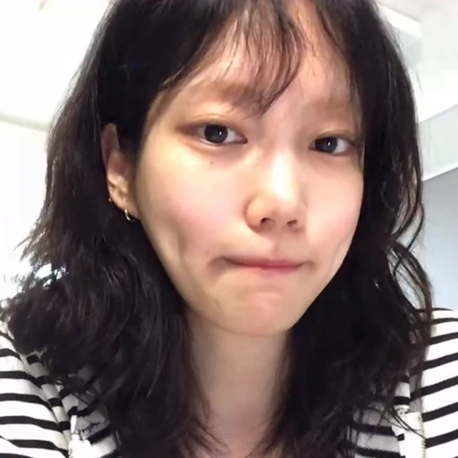 🦨 Стикер «ww jueun» для Telegram