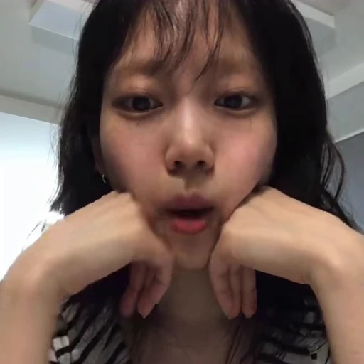 🦨 Стикер «ww jueun» для Telegram