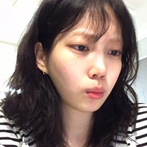 🦨 Стикер «ww jueun» для Telegram