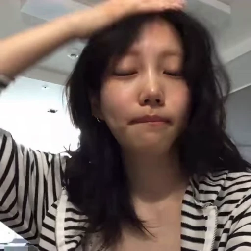 🦨 Стикер «ww jueun» для Telegram