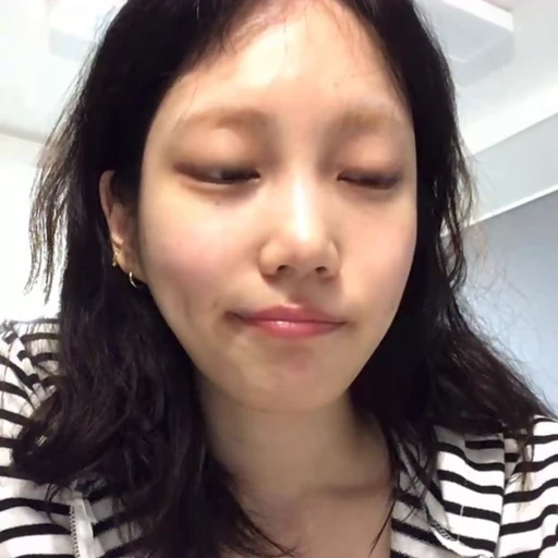 🦨 Стикер «ww jueun» для Telegram