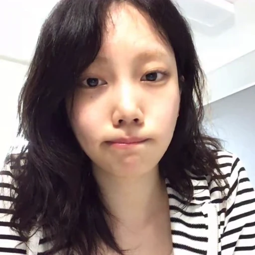 🦨 Стикер «ww jueun» для Telegram