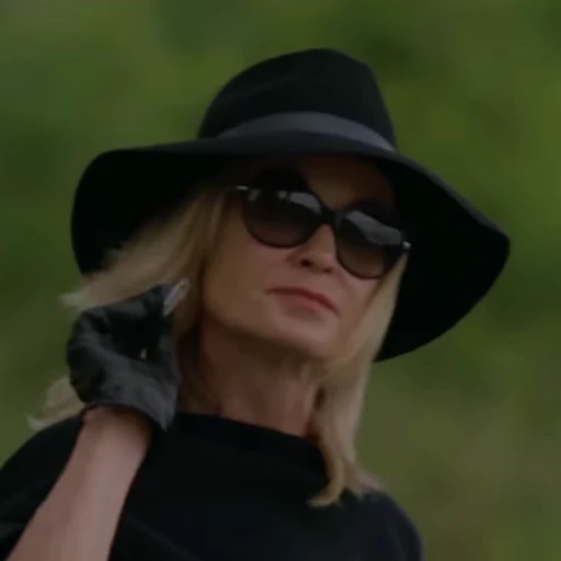 🖤 Стикер «American Horror Story Coven» для Telegram